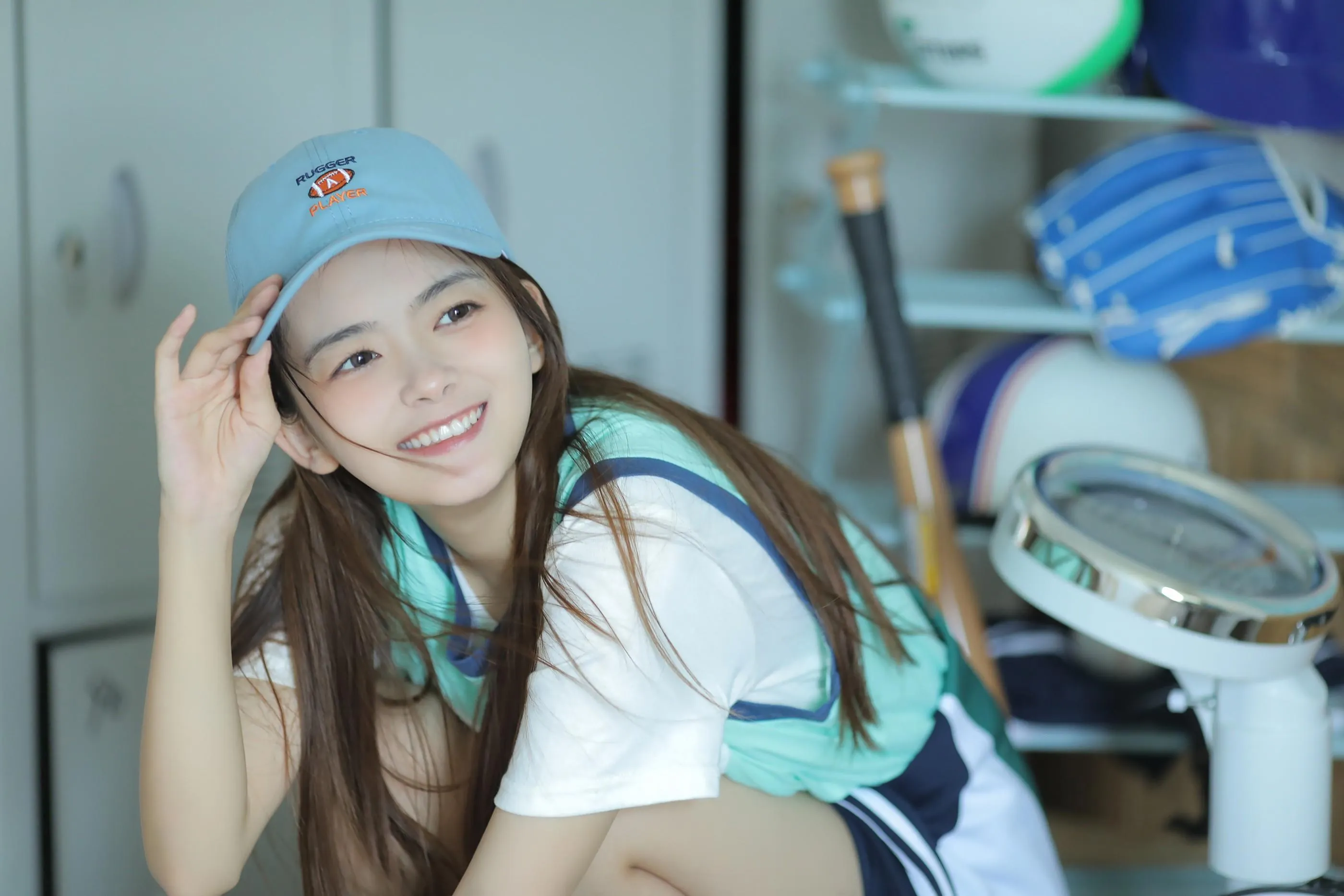 [艺图语] 2022.06.18 放学之后 何静璇儿 [22P]插图2